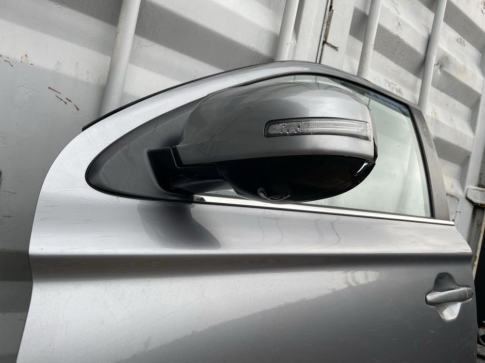 Portiera fata stanga completa Mitsubishi outlander 3 2015-2022