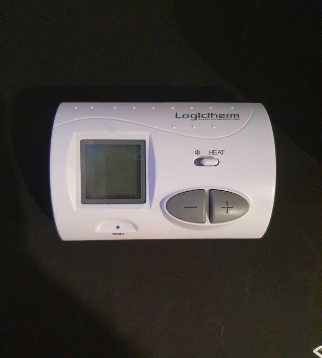 Termostat cu fir Logictherm C3 pentru centrala