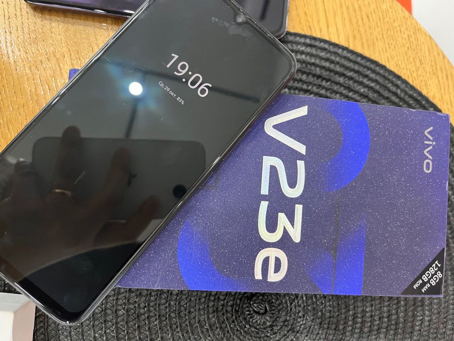 Vivo v23e барлық жері жасап тұр,зависать етпейді.