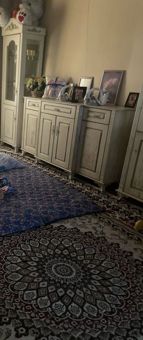 Srochno arzonga bervoraman gorka komodi bn