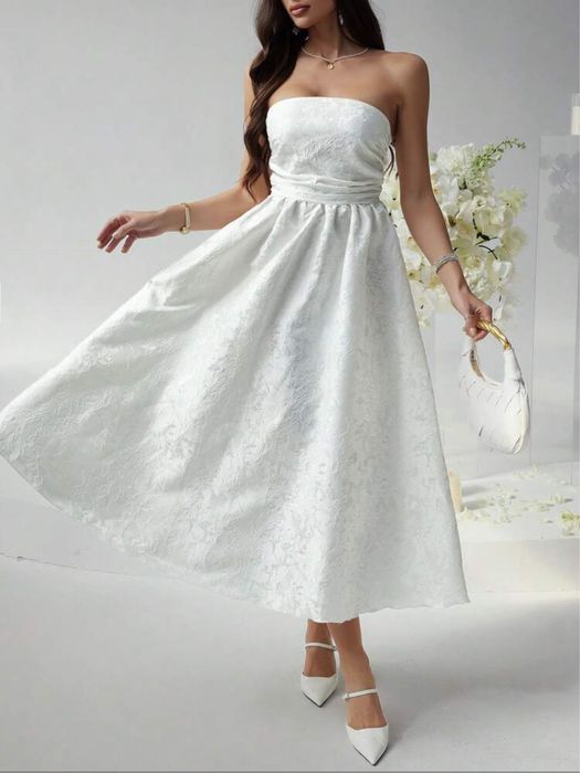 Бяла рокля S-размер ЧИСТО НОВА!!!