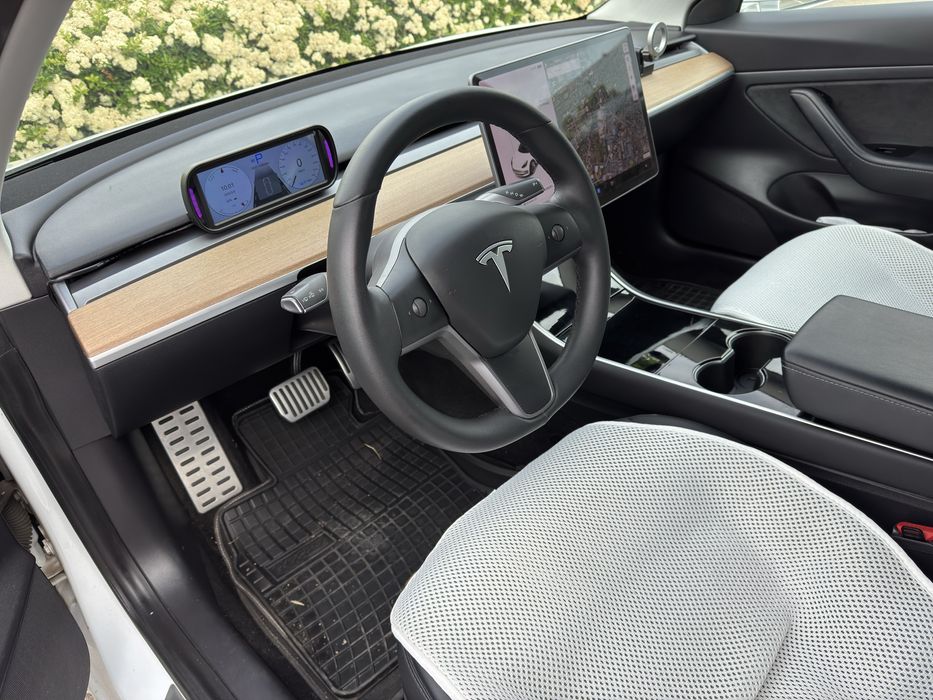 Tesla model 3 SR+ in GARANTIE proprietar autonomie 340km culoare alb