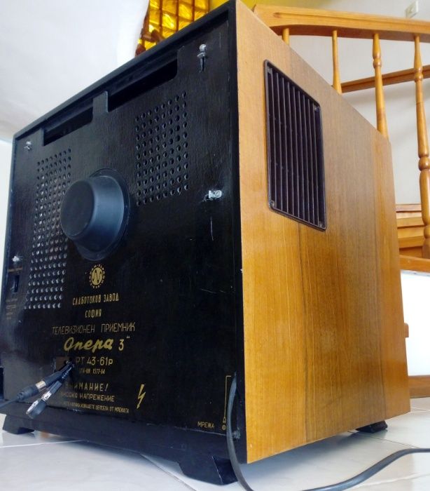 Телевизор Опера / LED Crown 19