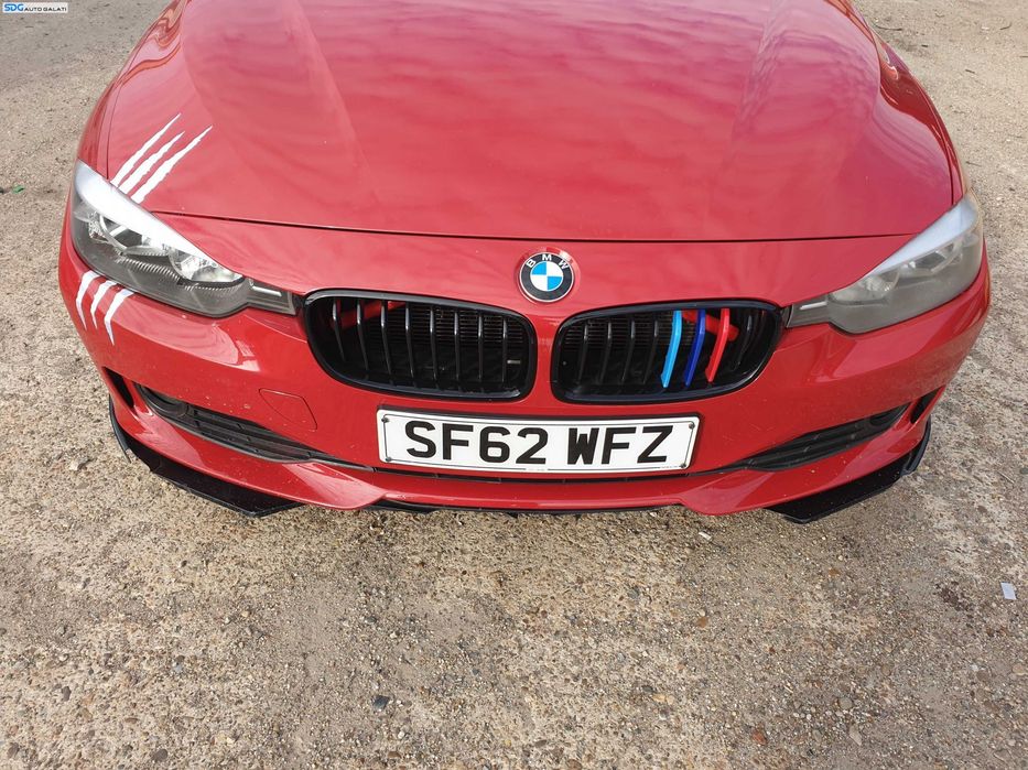 Bara Spoiler Fata cu Locas Senzori de Parcare BMW Seria 3 F30 F31 NFL Non Facelift 2011 - 2014 Culoare A75 Melbourne Red Metallic [K1122]