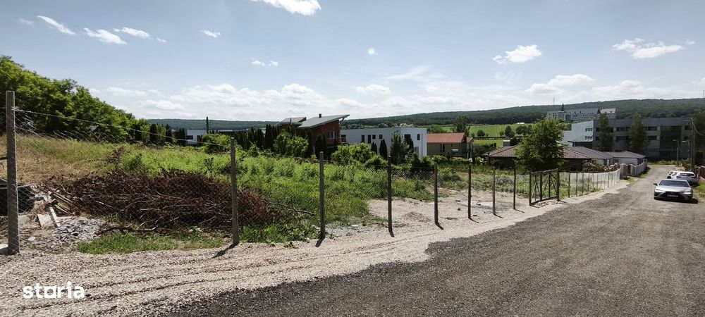 Teren Corunca 1171 mp, limita cu Tg. Mures, in spate la Richter Gedeon