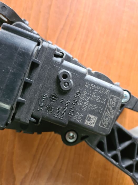 Pedala accelerație Ford C Max Fiesta Mazda2 Fusion