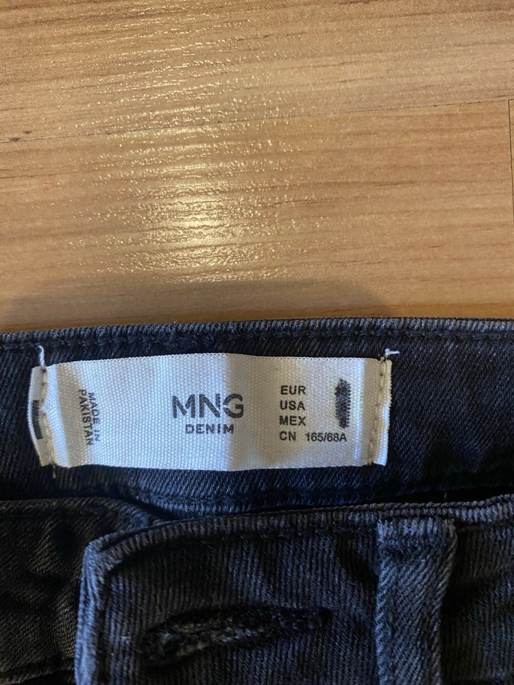 Лот от 8 бр дънки клин и гащеризон на МNG,ONLY,Bershka