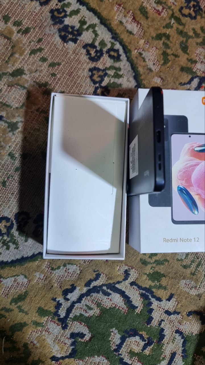 Redmi Note 12    8/128