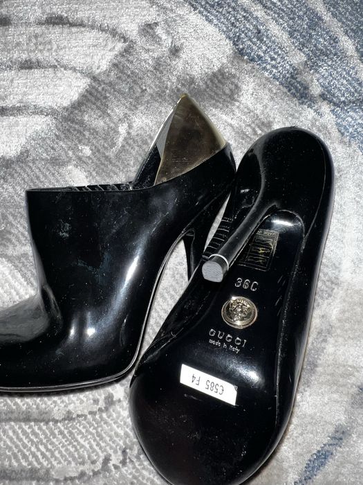 Оригинкльные каблуки GUCCI привезенны с дубая , одевали один раз