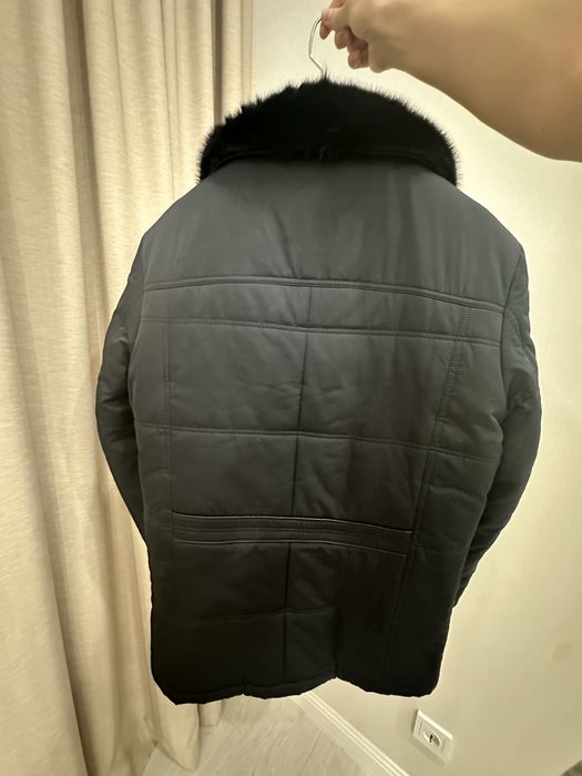 Продам мужскую верхнюю одежду