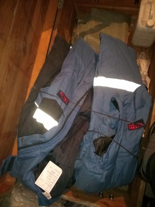 Фирменная утеплённая спецодежда оригинальная