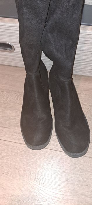 Велурени ботуши тип чизми