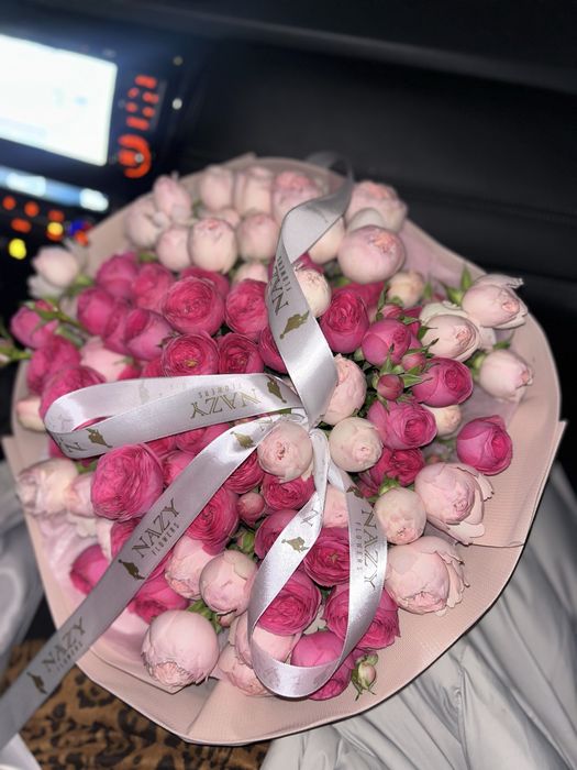 Продаю букет пионовидных роз