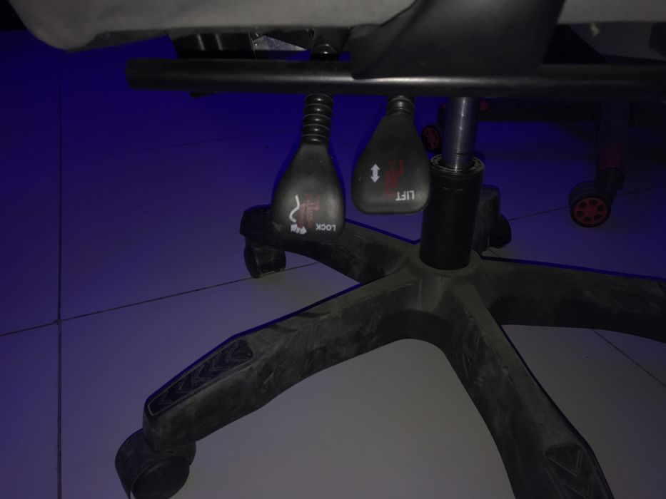 Kreslo gamerlar uchun. 4 dona