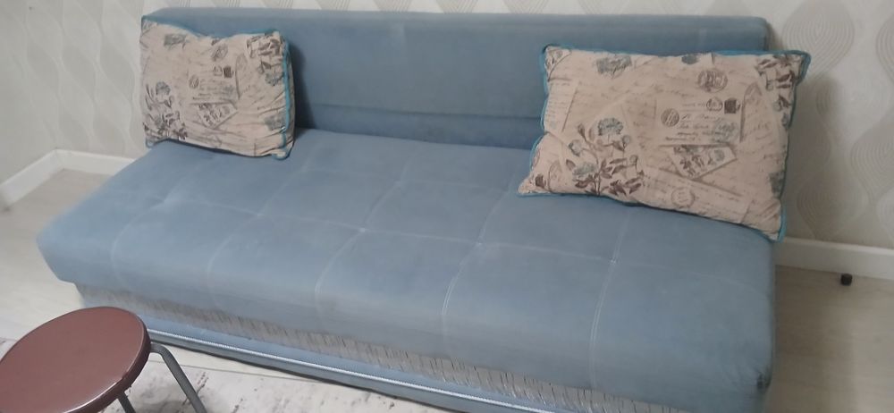 Диван 37000 тг уступка возможно