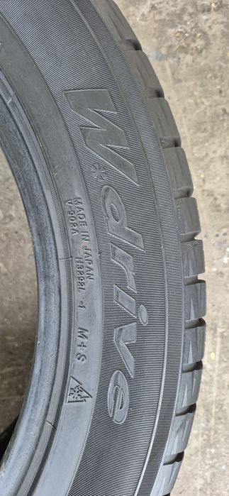 4 anvelope iarna Yokohama 235/55/20.Pretul este pe bucata.