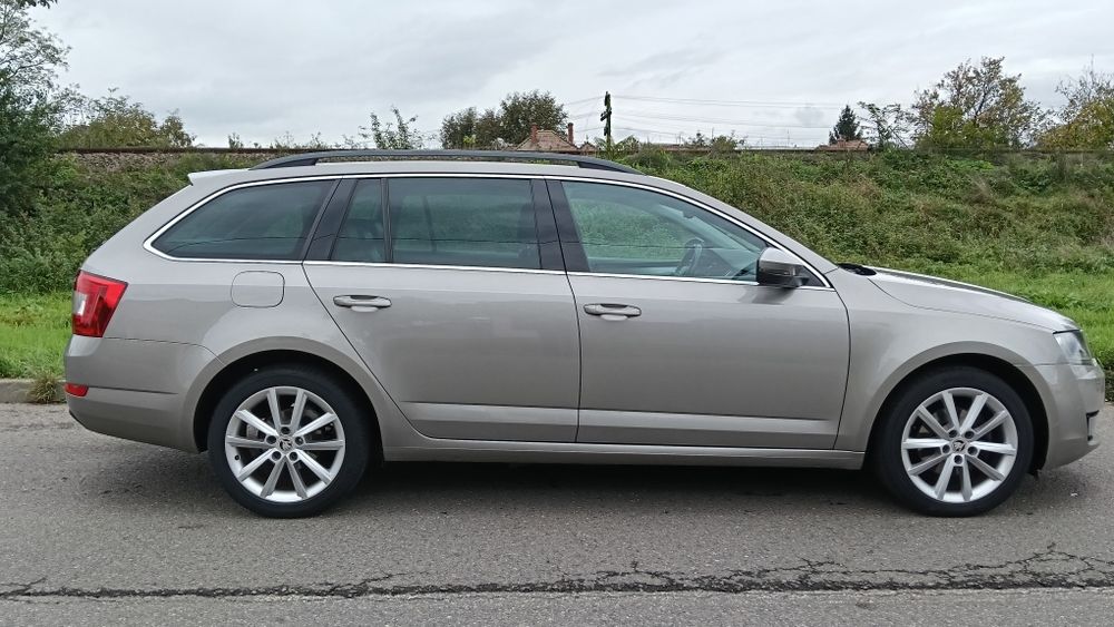 Skoda Octavia DSG (Automată) Diesel 2.0