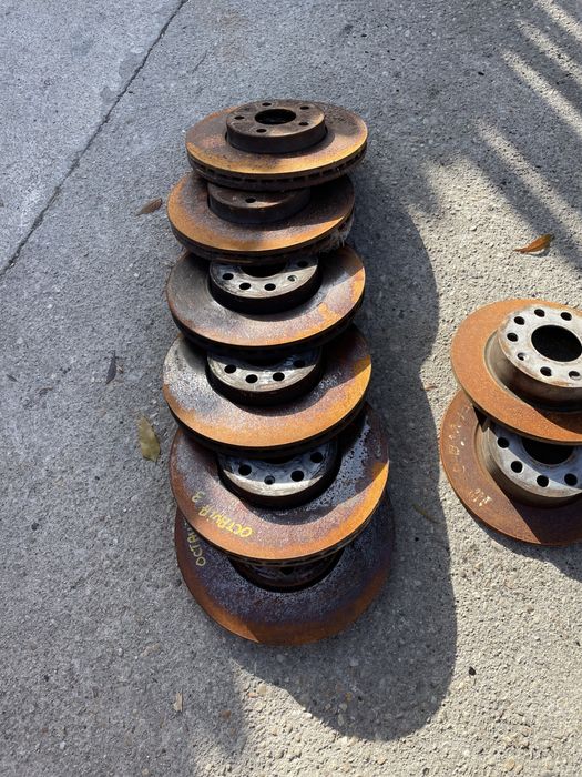 Set discuri frana fata spate Volkswagen golf 7 passat b8 octavia 3
