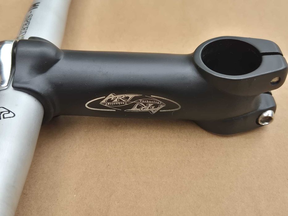 Ghidon si pipa Art Technology