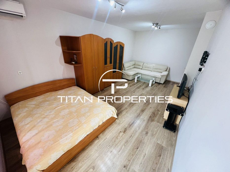 Дава се под наем Двустаен апартамент в Бургас, Братя Миладинови - 65 кв.м за 306 € - Снимка #1