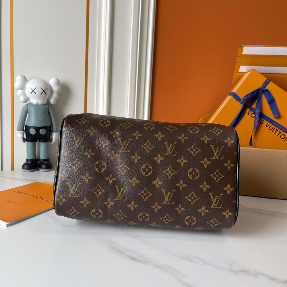 Geanta Louis Vuitton 30 cm stoc