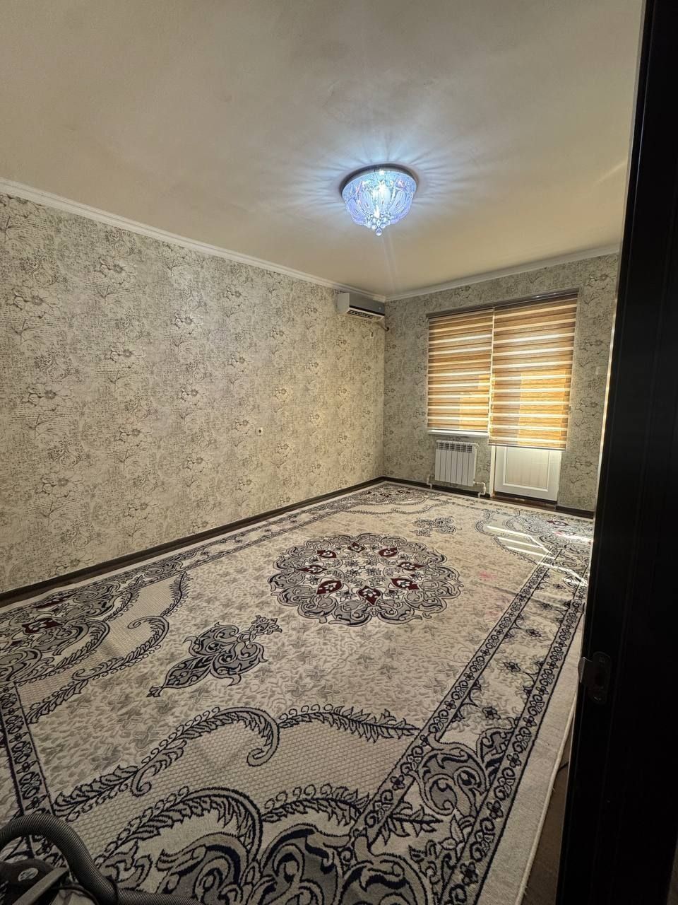 Sergeli 3a 3xonali Novostroyka kvartira sotiladi shoshilin