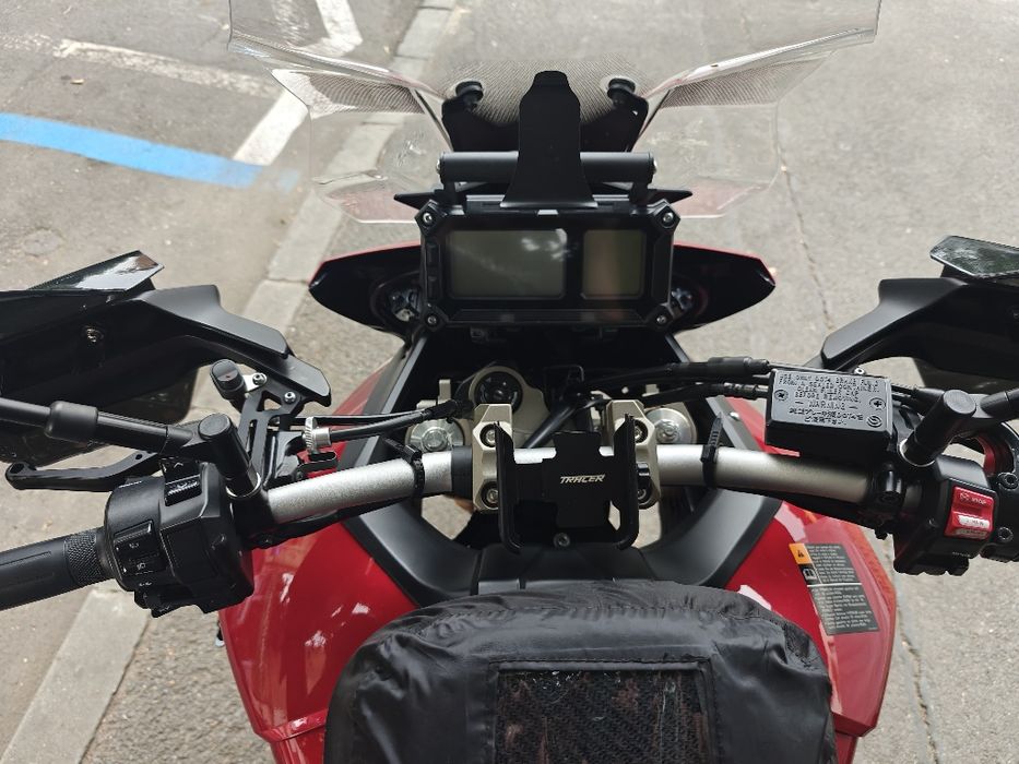 Motocicleta Yamaha MT09 Tracer 2015