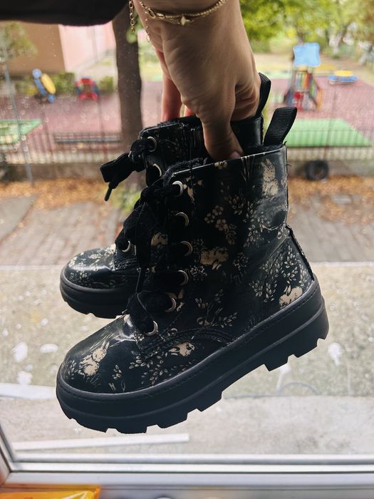 Апрески и гумени боти за момиче 28 номер