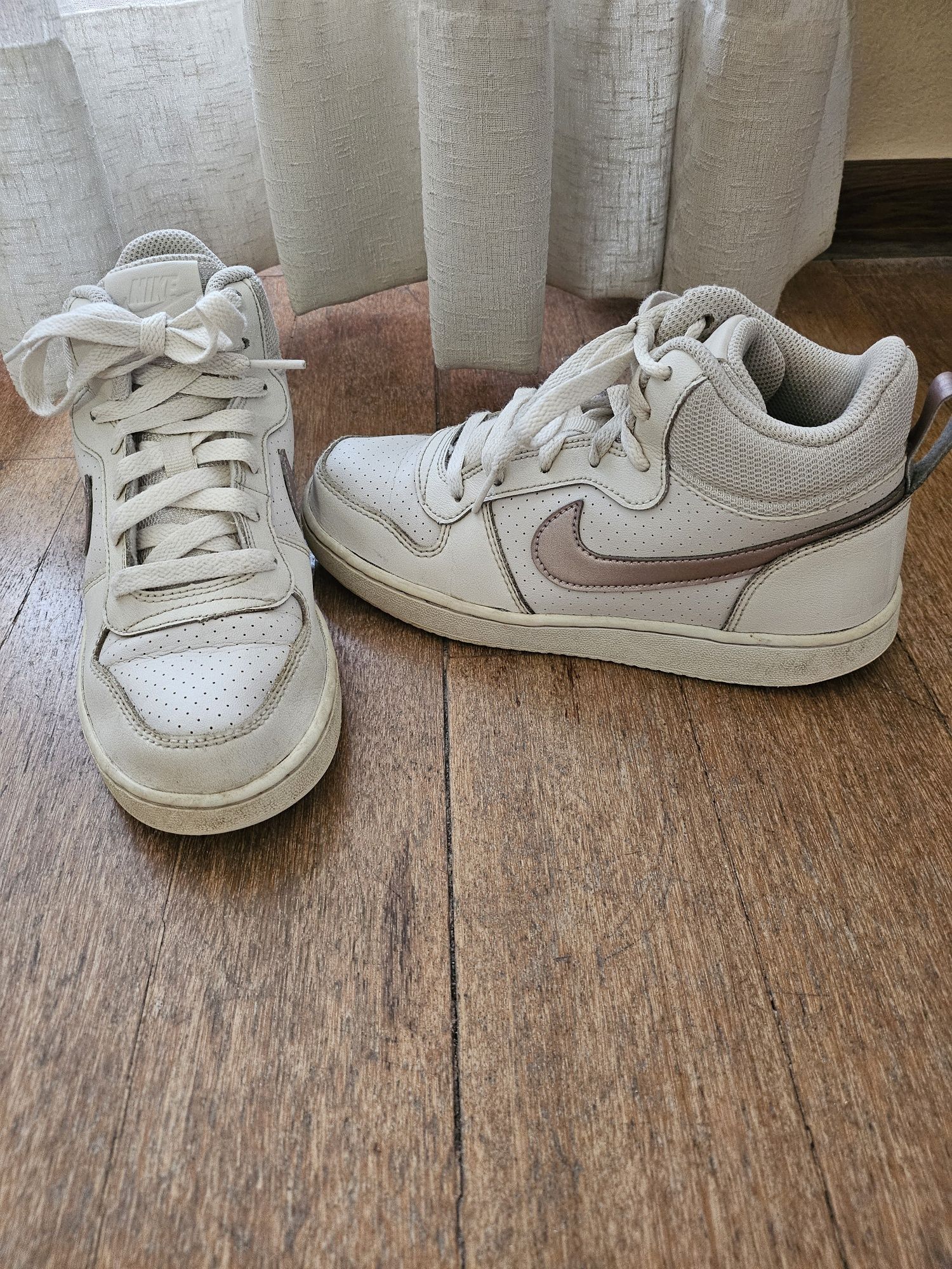 Оригинални кожени маратонки Nike