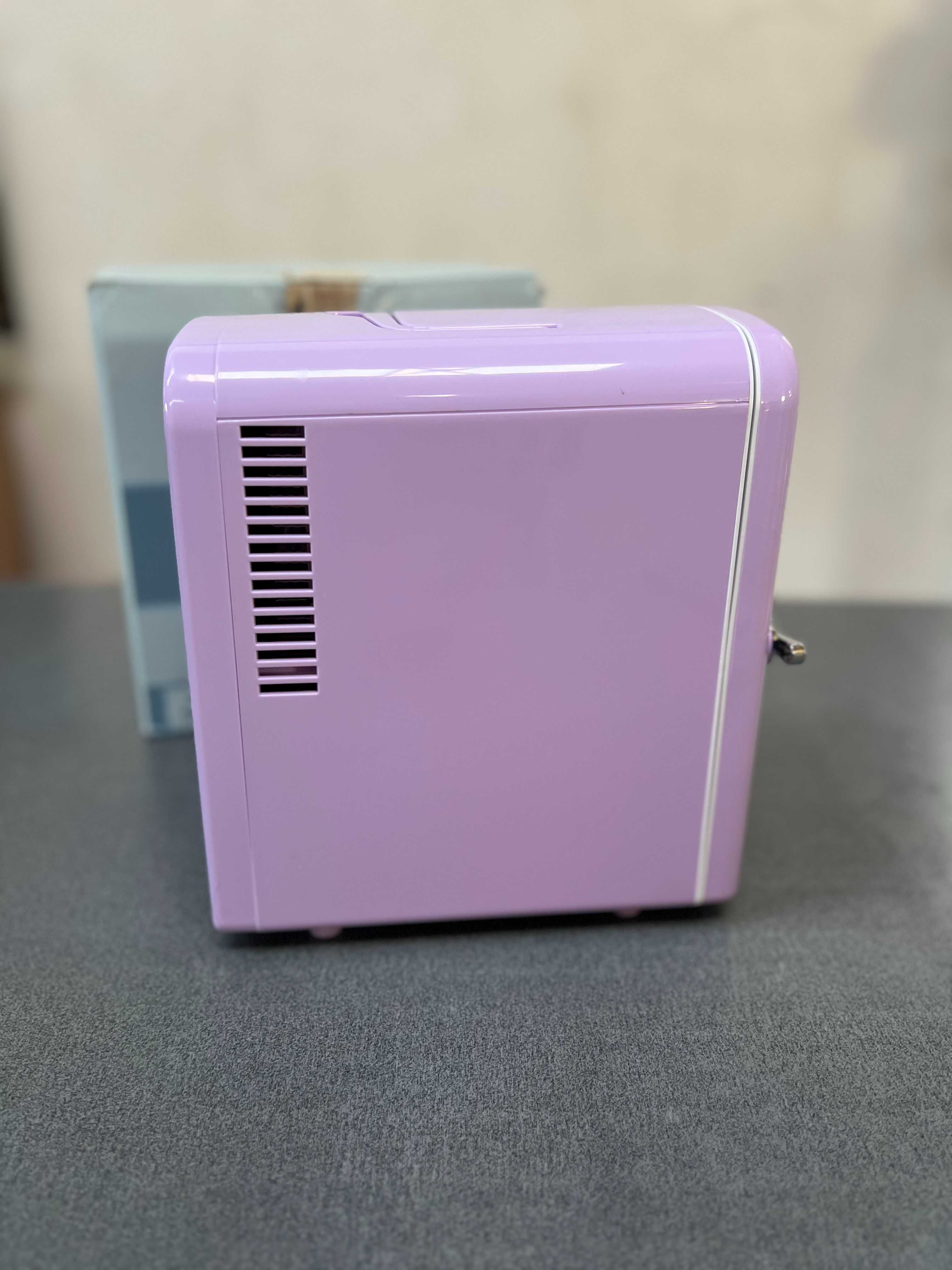 Мини хладилник Flamingueo – 4L . 12V / 220V