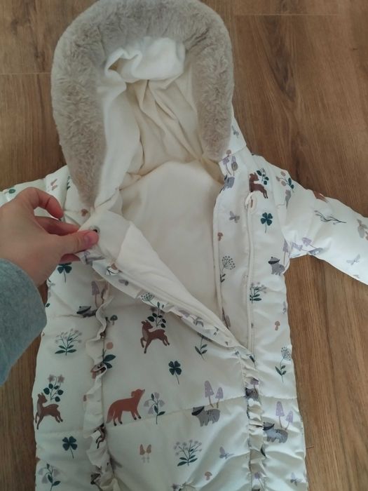 Бебешки космонавт Джордж 86 размер 12-18,само пробван. Много топъл!