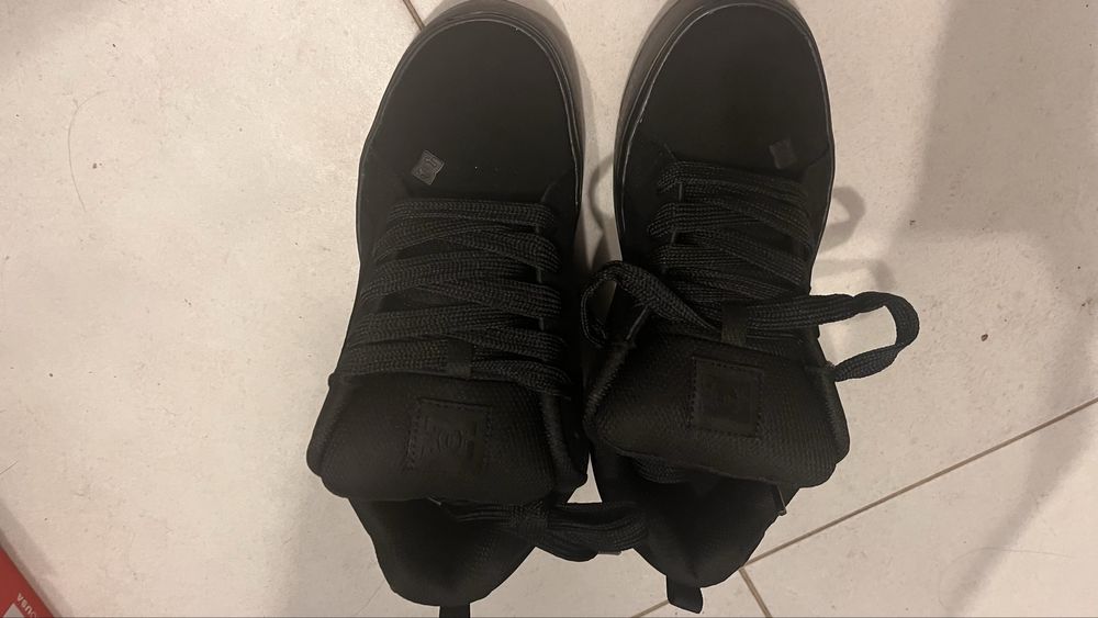 Обувки DC Shoes
