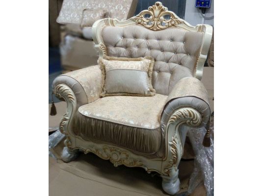 Продаю диваны для гостиной