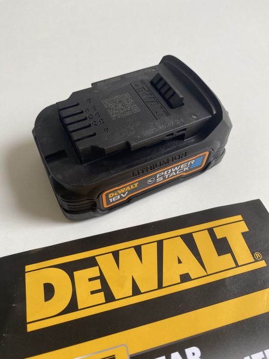 Акумулаторна батерия DeWALT McLaren Powerstack DCBP034 18V  ПРОМО ЦЕНА