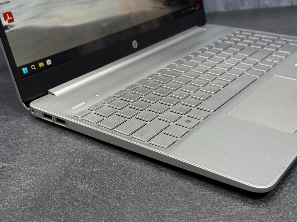 HP Laptop 15 i7-1165G7 / 16 / 256GB NVMe SSD/ Сенсорный экран