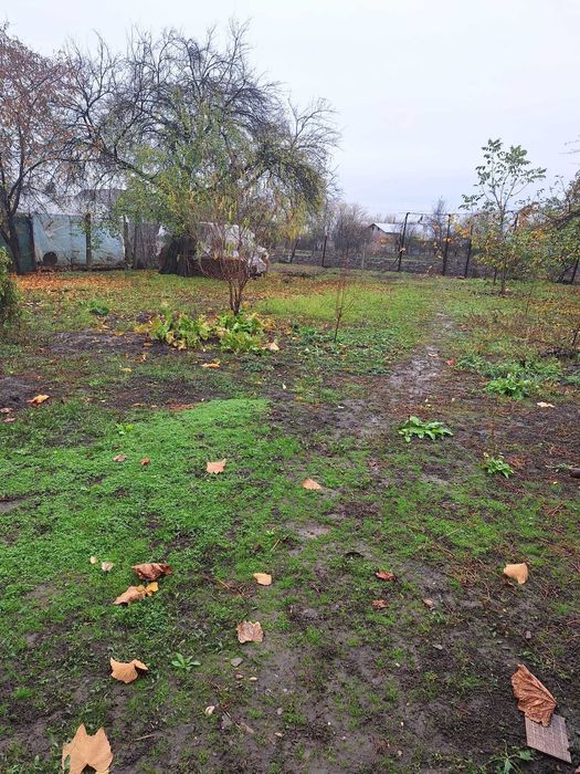 vand teren 1000mp in Darmanesti Dambovita