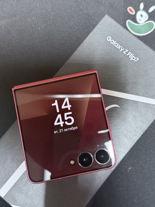 Samsung  Galaxy Z Flip7