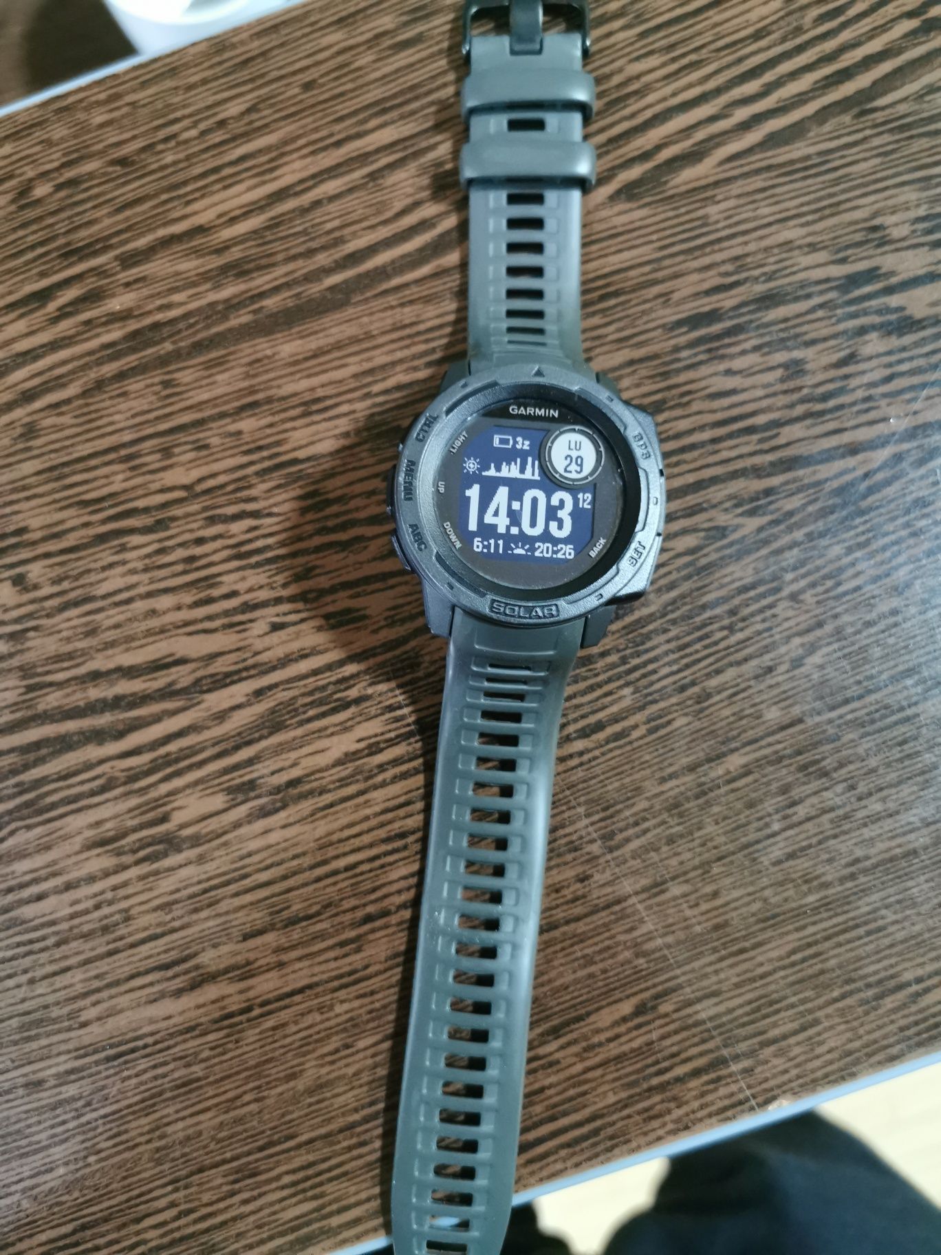 Vând ceas Garmin instinct solar