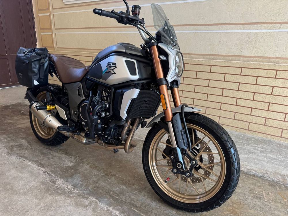 CfMOTO 700 CL-X Heritage