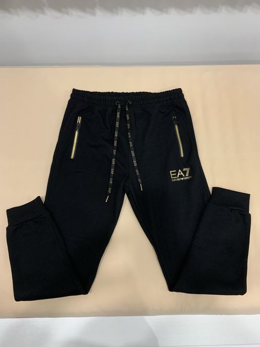 Уникален Мъжки комплект EMPORIO ARMANI 7