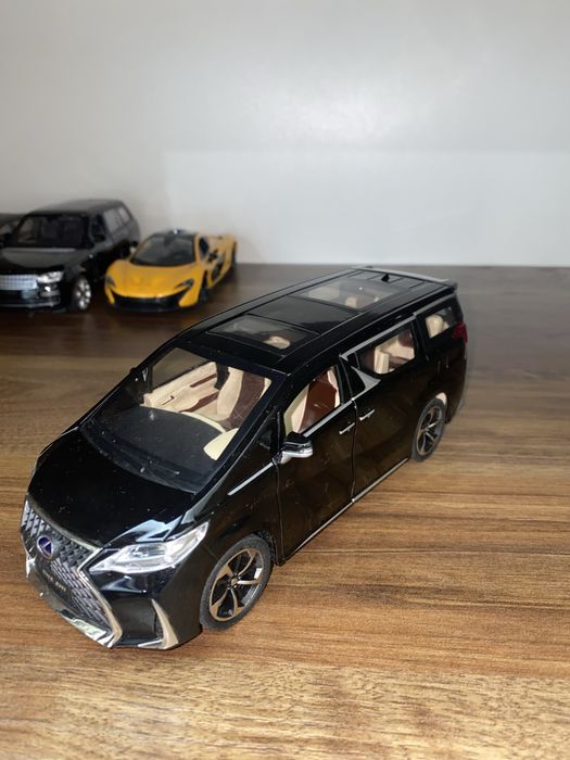 Машинки колекционные