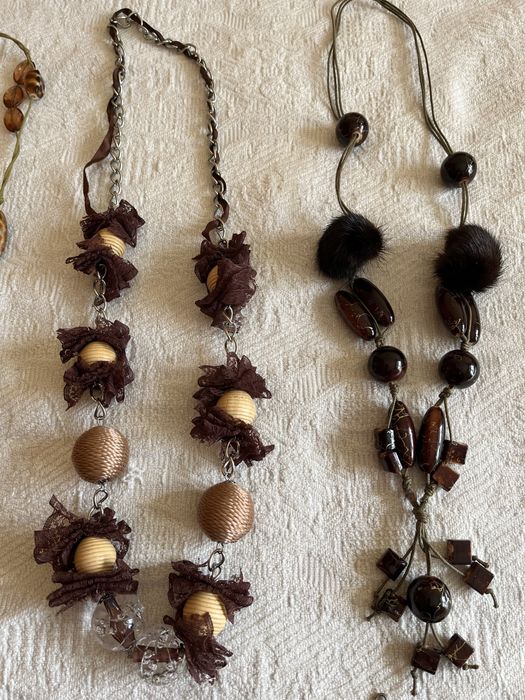 Колекция гердани, обеци, брошки