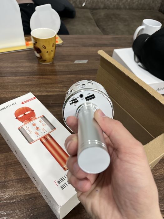 Кароке микрафон сатилади 100мын сум болатини