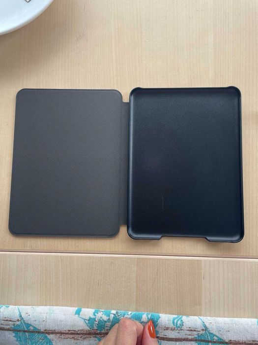 Протектор / калъф за Kindle E-Reader 7 инча + протектор за дисплей