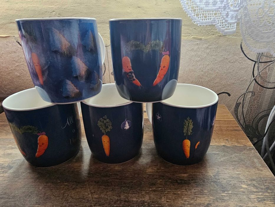 Коледни     чаши