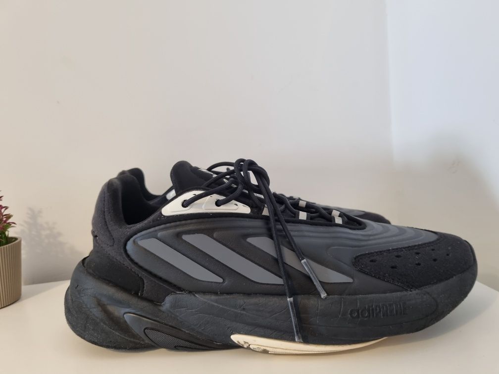 Adidas Ozelia mărimea 44