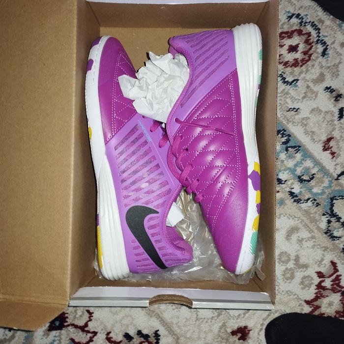 Футзалки новые не подшли размером