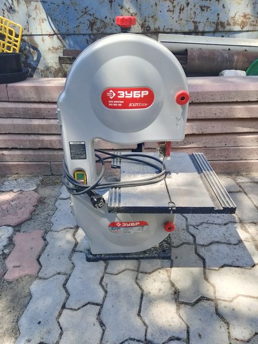 Продам Ленточную пилу Зубр