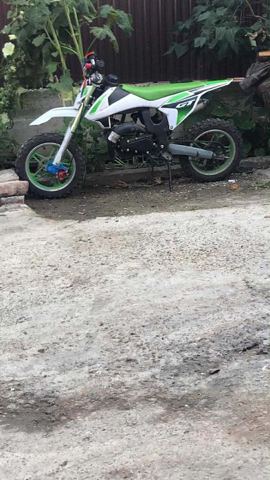 Cross 49 cc utilizat