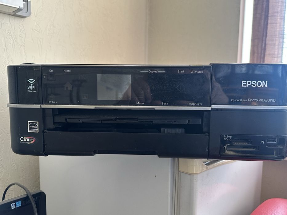 Epson принтер PX720WD